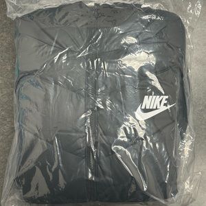 Nike Sports Wear Puffer Jacket
